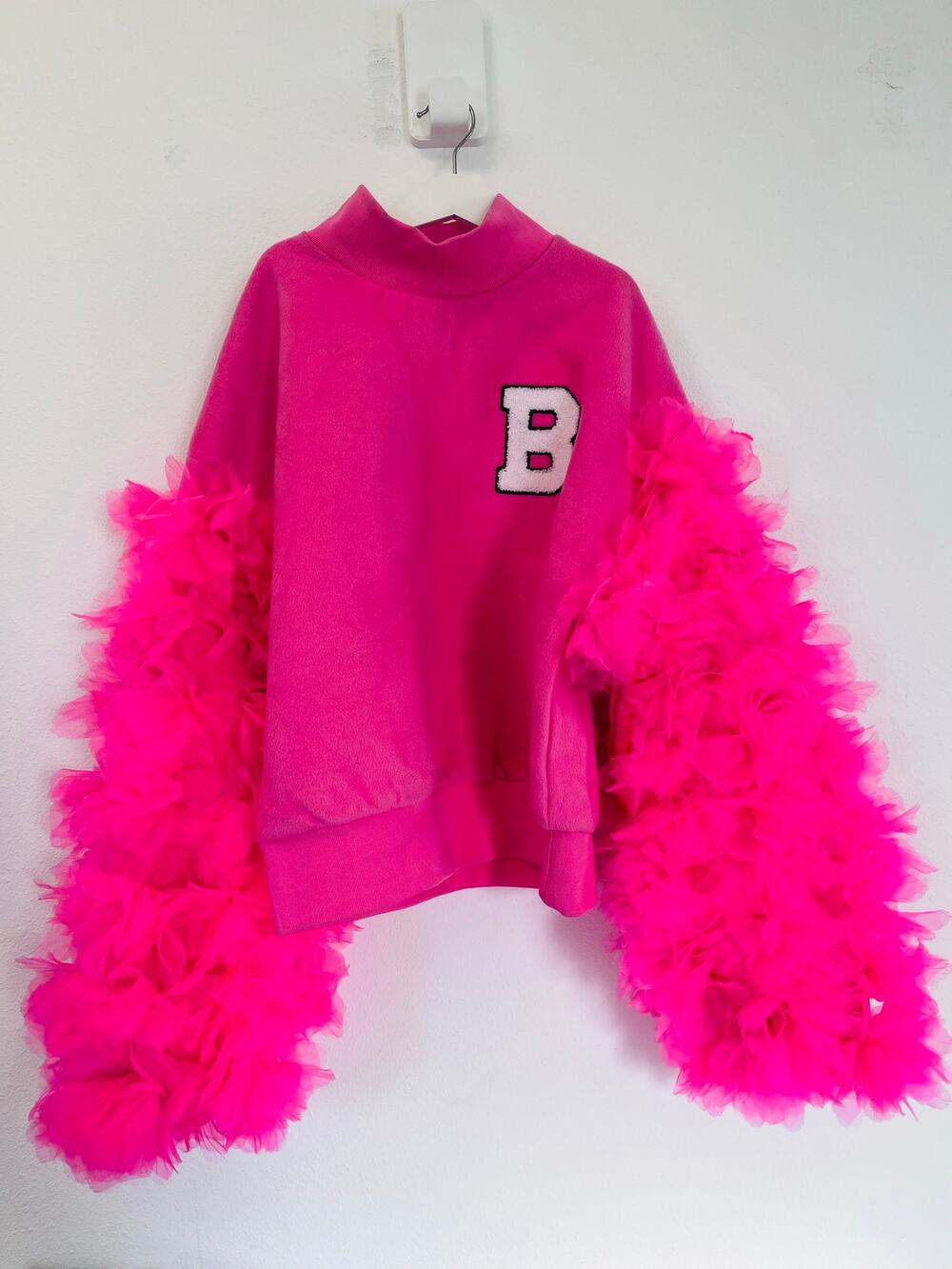 Akira Pink Ruffle Sleeve Sweatshirt size Small
